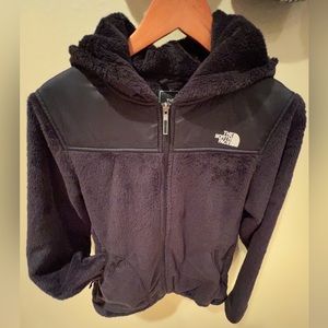 Black Fleece/Fuzzy Full Zip North Face